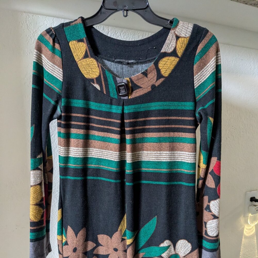 Runway Paris Shift Dress - Small